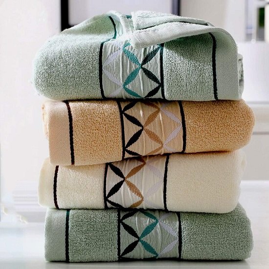 Pack of 4 Cotton Hand Towels, 100% Cotton Face Towels, Printed, Super Soft, Highly Absorbent (14 x 30 inches)